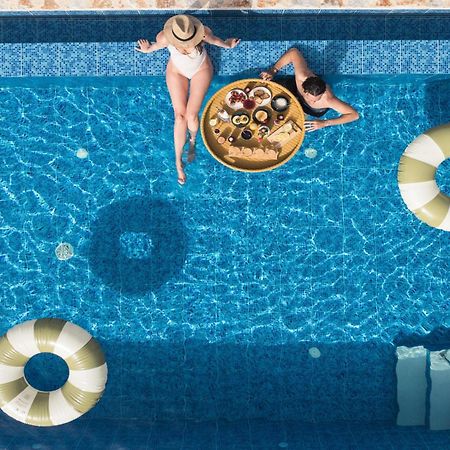 Oinolithos Luxury Villas Kalamaki Екстериор снимка
