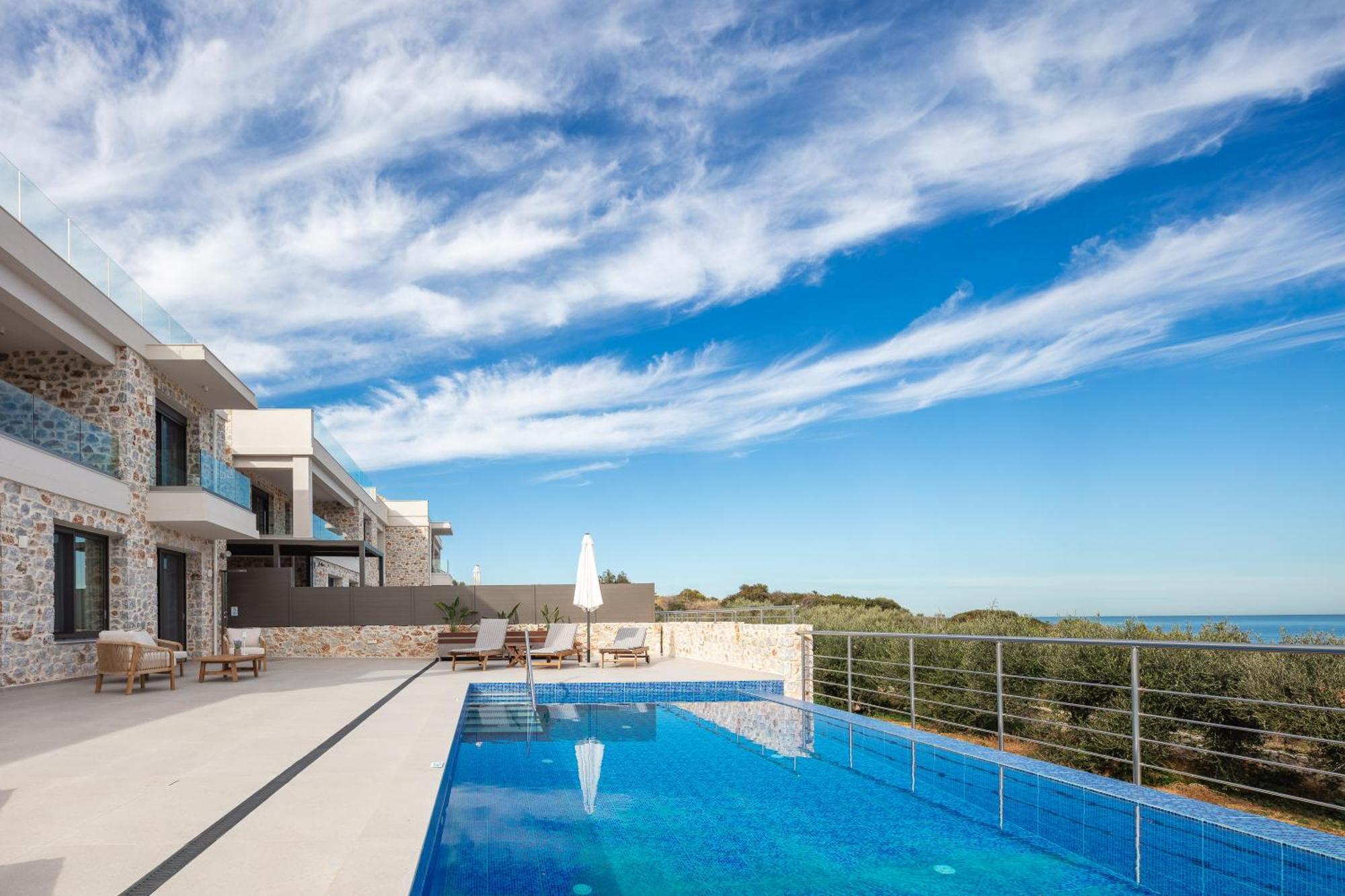 Oinolithos Luxury Villas Kalamaki Екстериор снимка