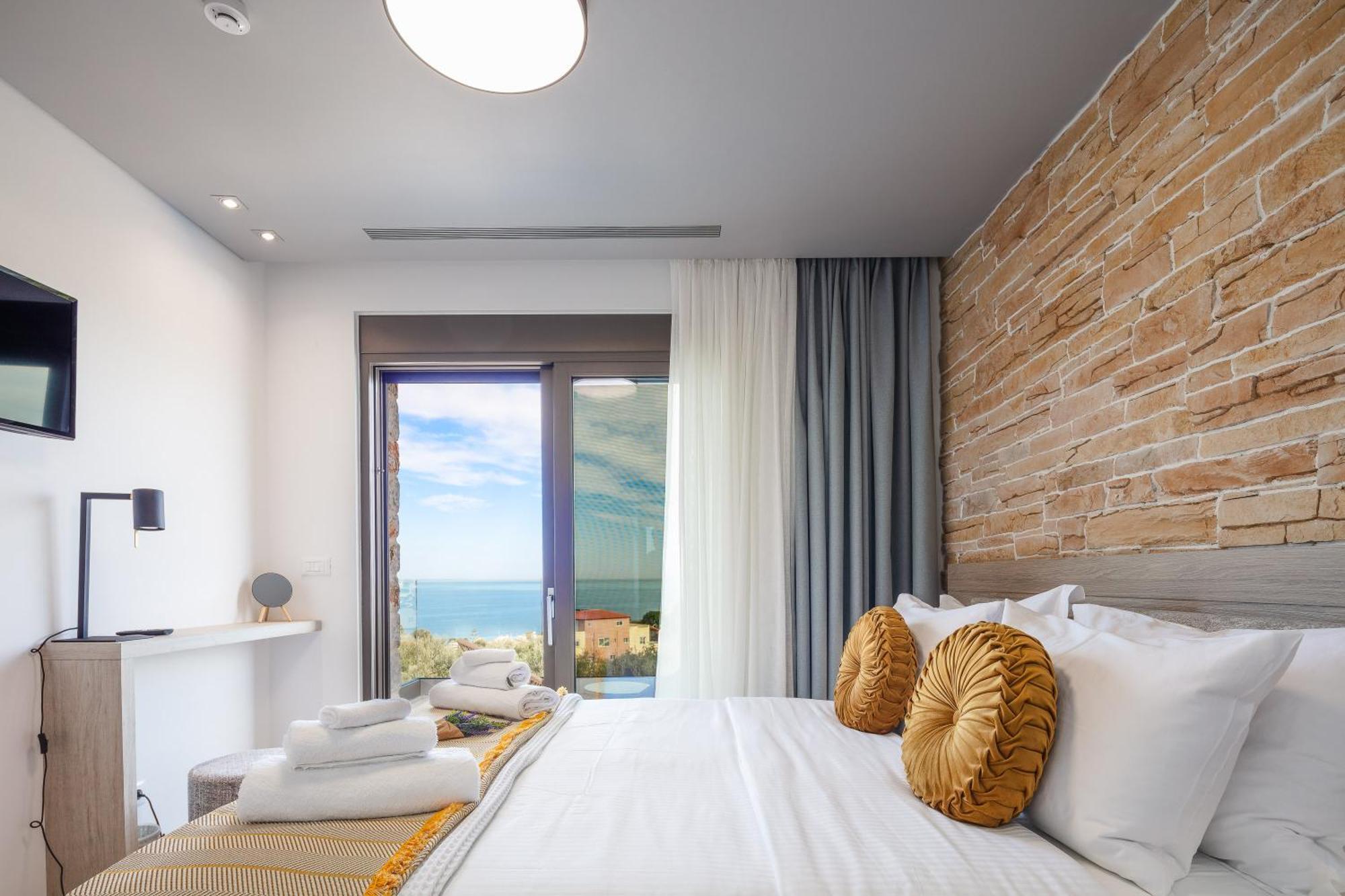 Oinolithos Luxury Villas Kalamaki Екстериор снимка
