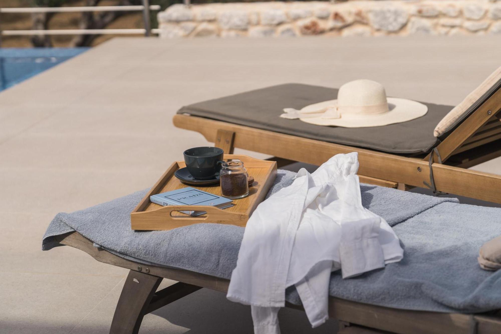 Oinolithos Luxury Villas Kalamaki Екстериор снимка