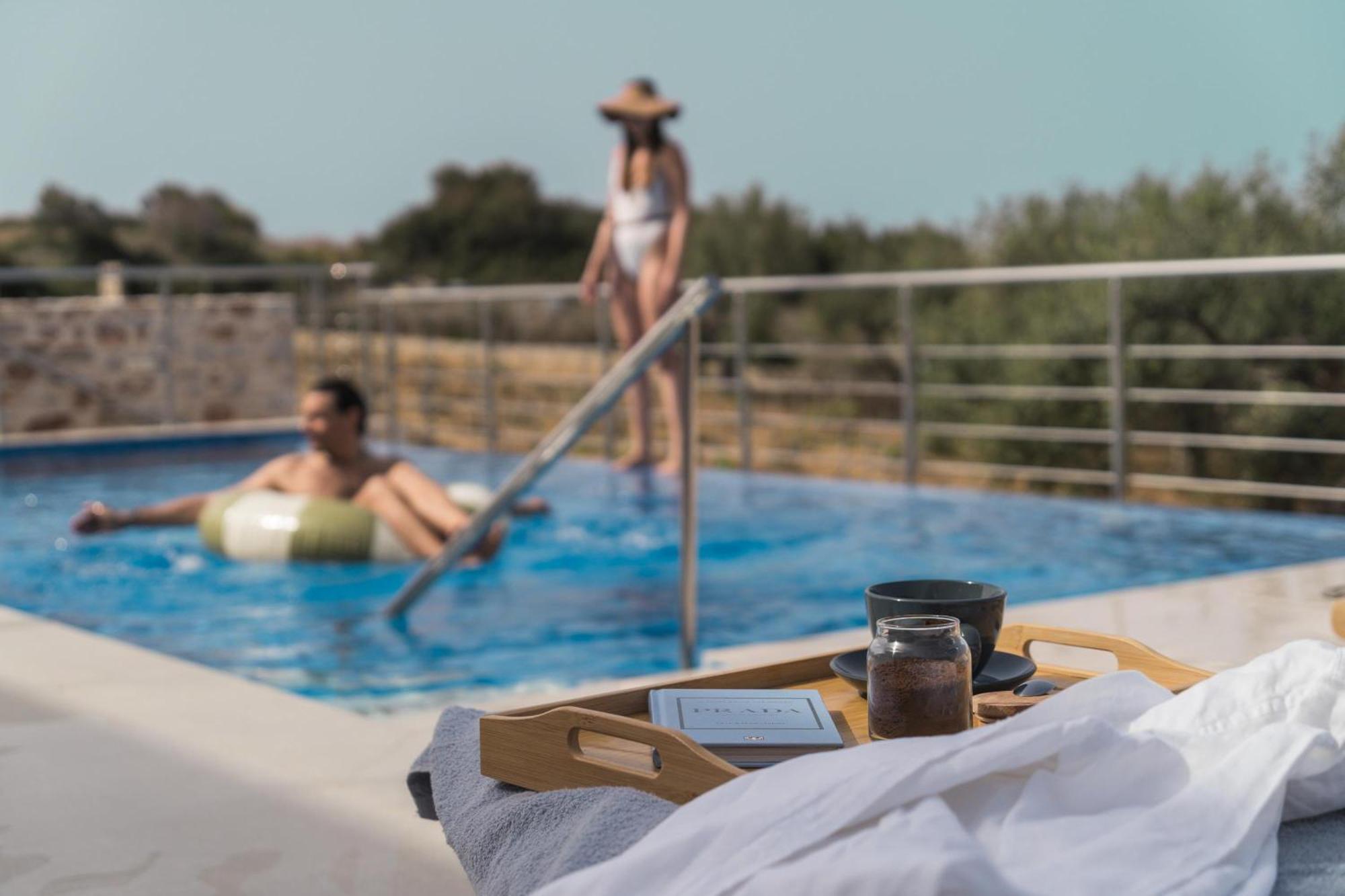 Oinolithos Luxury Villas Kalamaki Екстериор снимка